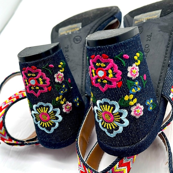 Indigo Rd Embroidered Floral Blue Denim Heels Irbadie Open Toe Size 7.5M Boho - Picture 11 of 17